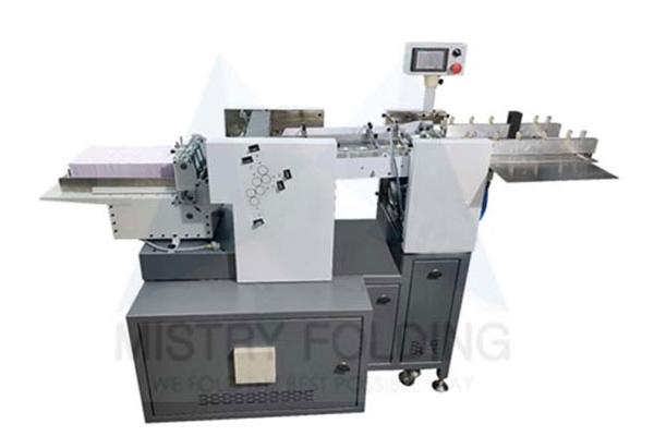 Vacuum-Feed-Paper-Folding-Machine-3